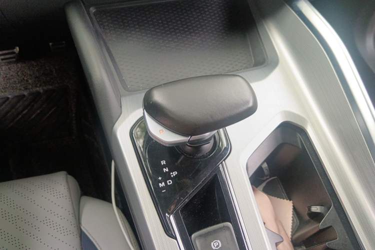 Used Geely Auto Preface 2021 2.0TD Luxury Version Gear Lever