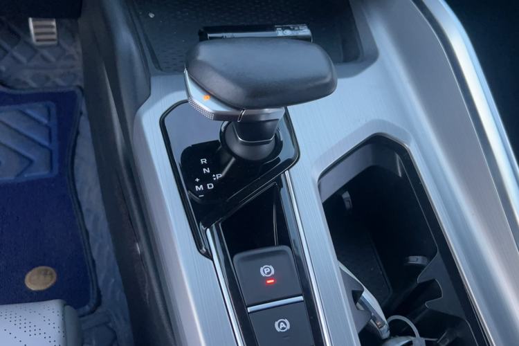 Used Geely Auto Preface 2021 Revised Version 2.0TD Luxury Edition Gear Lever