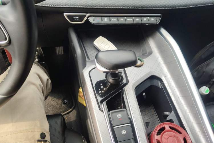 Used Geely Auto Preface 2021 2.0TD Luxury Version Gear Lever