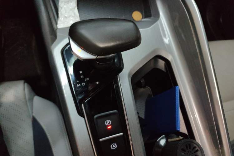 Used Geely Auto Preface 2021 Revised Version 2.0TD Luxury Edition Gear Lever