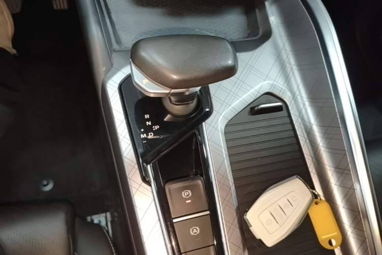 Used Geely Auto Preface 2021 2.0TD Luxury+ Version Gear Lever