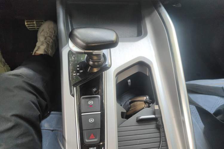 Used Geely Auto Preface 2021 2.0TD Flagship Edition Gear Lever