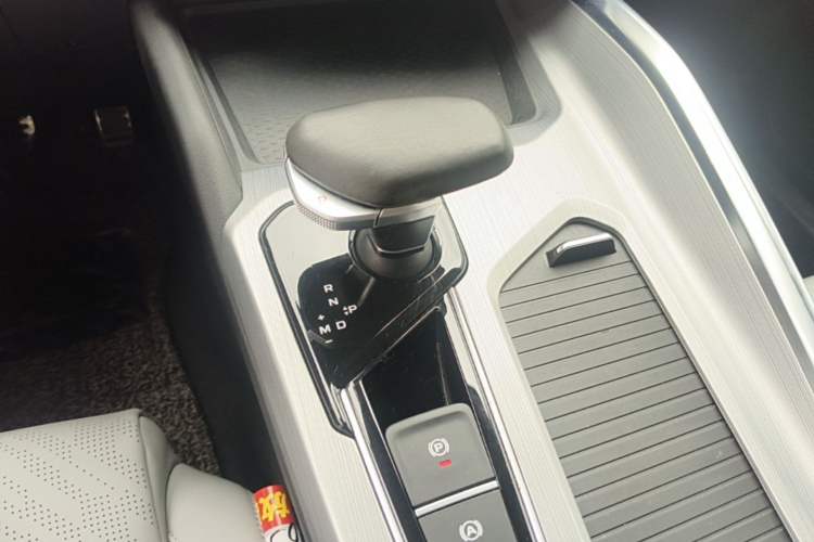 Used Geely Auto Preface 2021 2.0TD Luxury Version Gear Lever