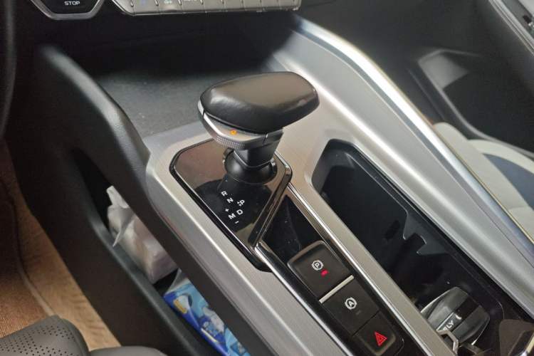 Used Geely Auto Preface 2021 2.0TD Luxury Version Gear Lever
