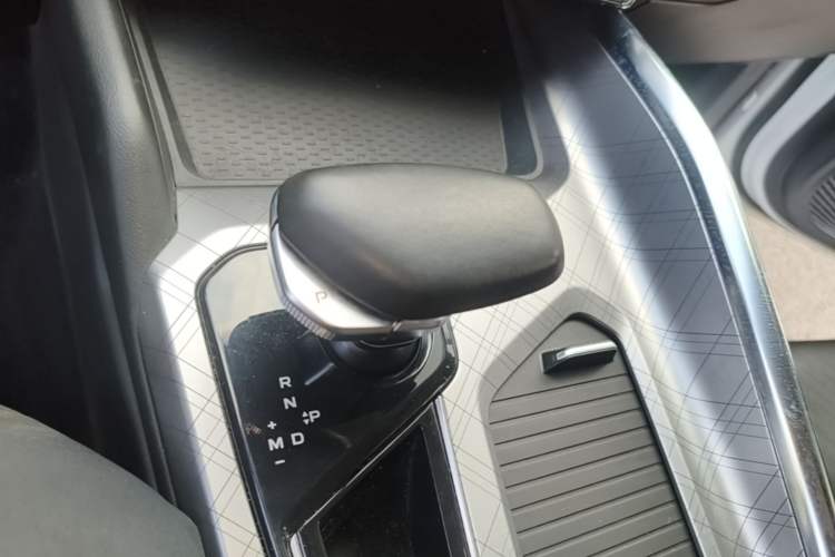 Used Geely Auto Preface 2021 2.0TD Luxury Version Gear Lever
