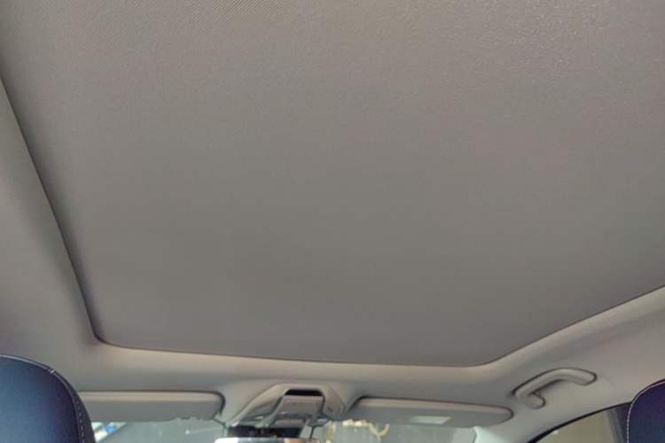 Used Geely Auto Preface 2021 Revised Version 2.0TD Luxury Edition Headliner