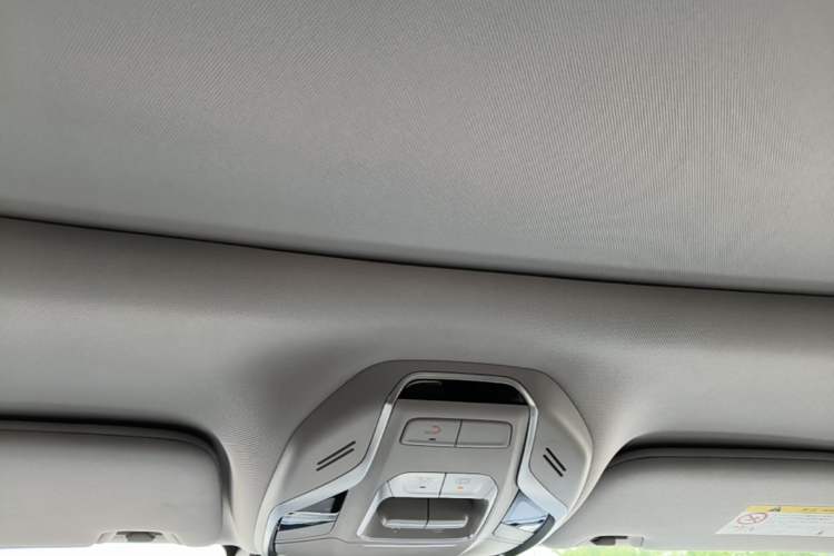 Used Geely Auto Preface 2021 Revised Version 2.0TD Luxury Edition Headliner