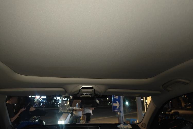 Used Geely Auto Preface 2021 Revised Version 2.0TD Luxury Edition Headliner