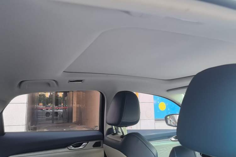 Used Geely Auto Preface 2021 Revised Version 2.0TD Luxury Edition Headliner