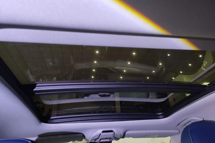 Used Geely Auto Preface 2021 Revised Version 2.0TD Luxury Edition Headliner