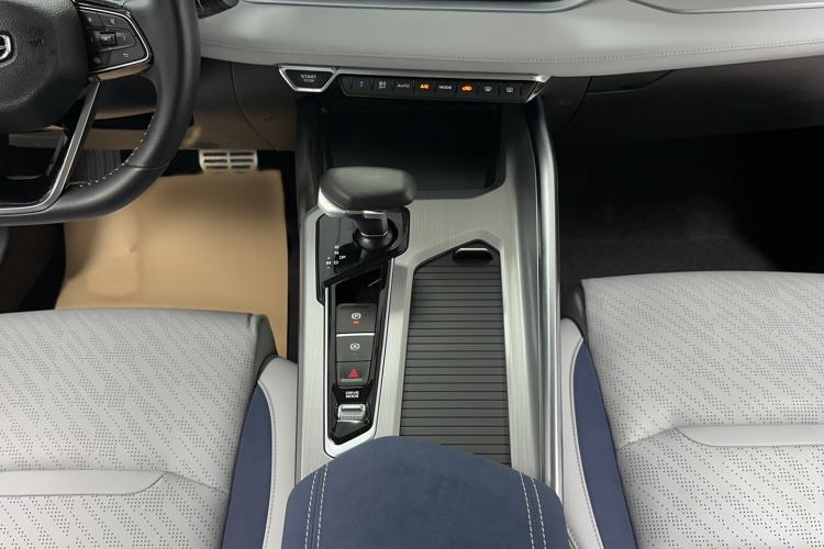 Used Geely Auto Preface 2021 2.0TD Luxury Version Interior 12