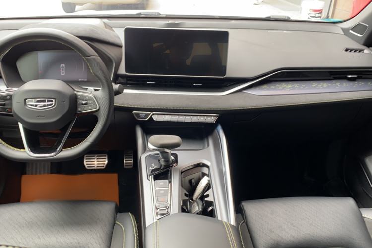 Used Geely Auto Preface 2021 2.0TD Space-Time Edition Hao Yue Interior 3