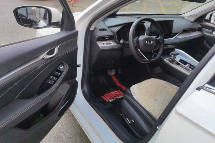 Used Geely Auto Preface 2021 2.0TD Luxury Version Interior 3