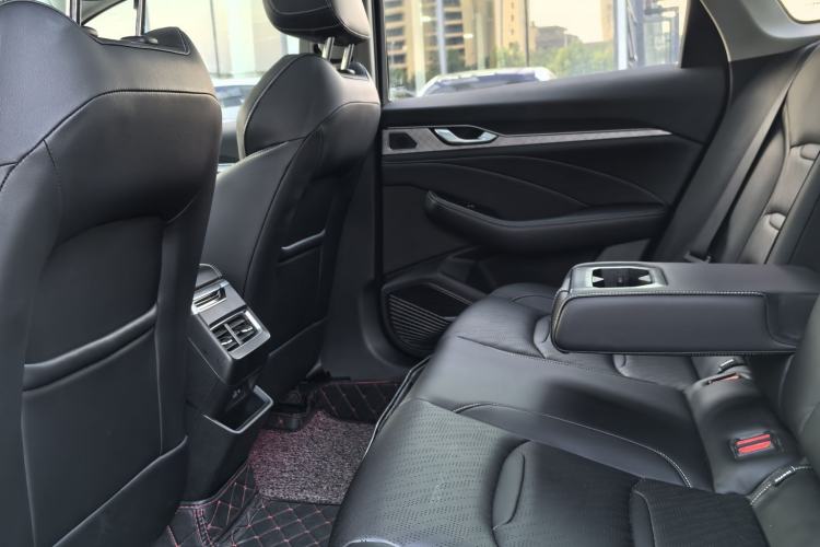 Used Geely Auto Preface 2021 2.0TD Luxury Version Interior 3