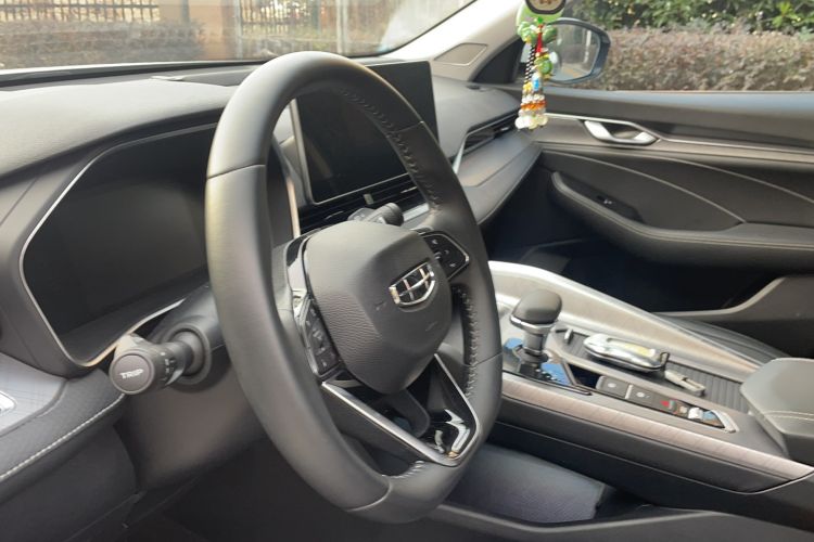 Used Geely Auto Preface 2021 2.0TD Luxury Version Interior 3