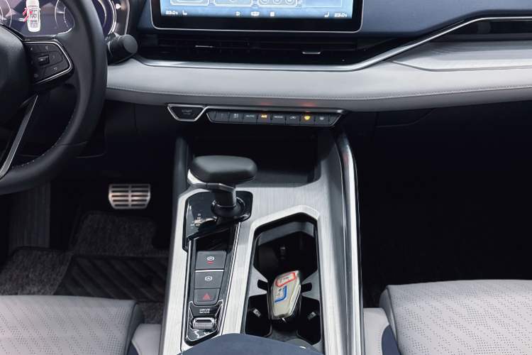 Used Geely Auto Preface 2021 Revised Version 2.0TD Luxury Edition Interior 4