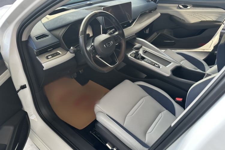Used Geely Auto Preface 2021 2.0TD Flagship Edition Interior 4