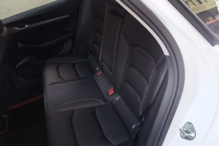Used Geely Auto Preface 2021 2.0TD Luxury Version Interior 4