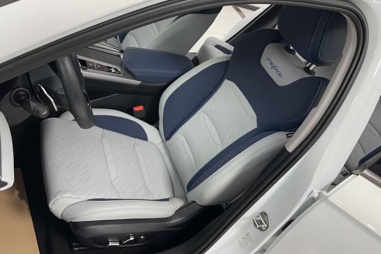 Used Geely Auto Preface 2021 2.0TD Luxury Version Interior 5