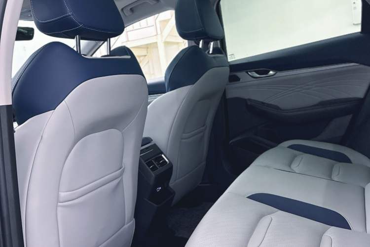 Used Geely Auto Preface 2021 Revised Version 2.0TD Luxury Edition Interior 6
