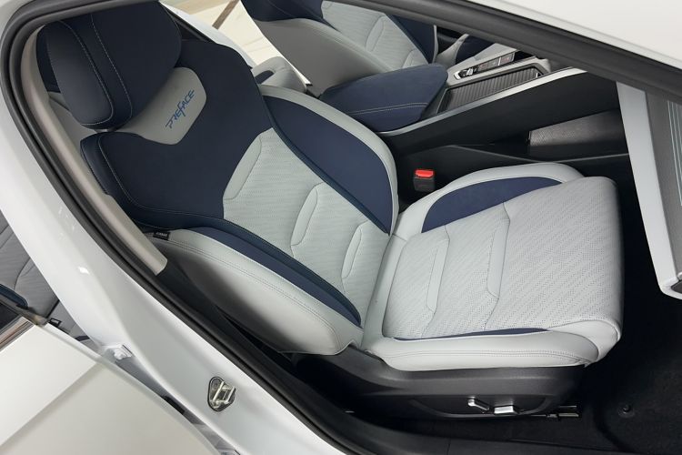Used Geely Auto Preface 2021 2.0TD Luxury Version Interior 6