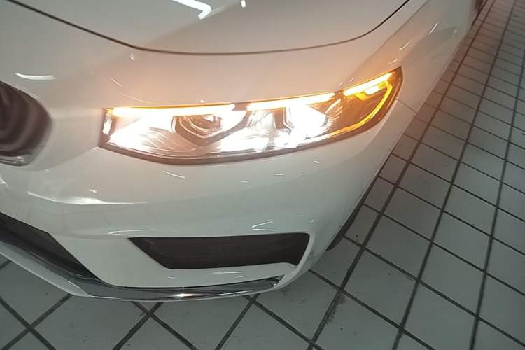 Used Geely Auto Preface 2021 2.0TD Flagship Edition Left Front Headlight