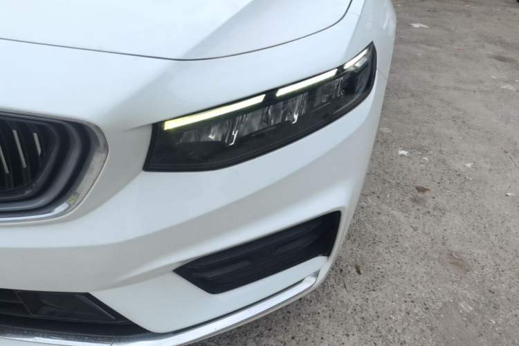 Used Geely Auto Preface 2021 2.0TD Luxury Version Left Front Headlight