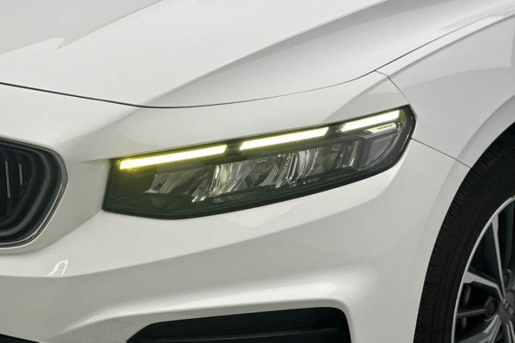 Used Geely Auto Preface 2021 2.0TD Luxury Version Left Front Headlight