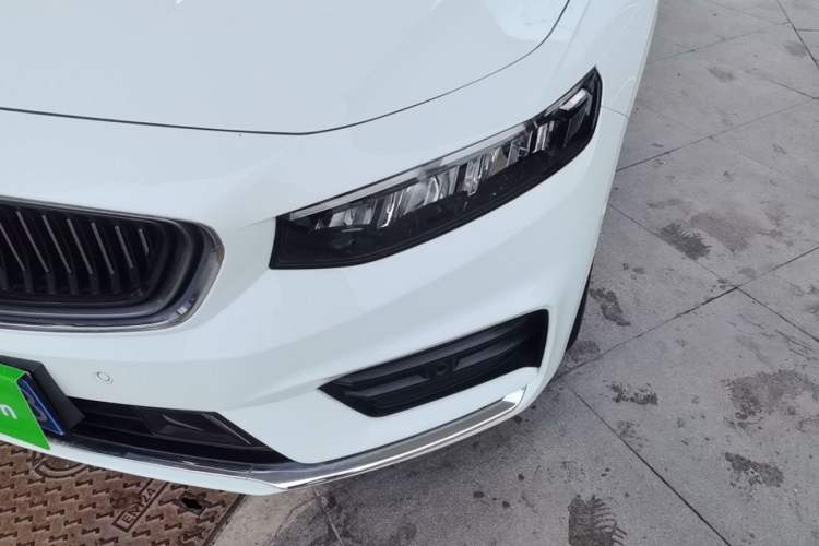 Used Geely Auto Preface 2021 Revised Version 2.0TD Luxury Edition Left Front Headlight