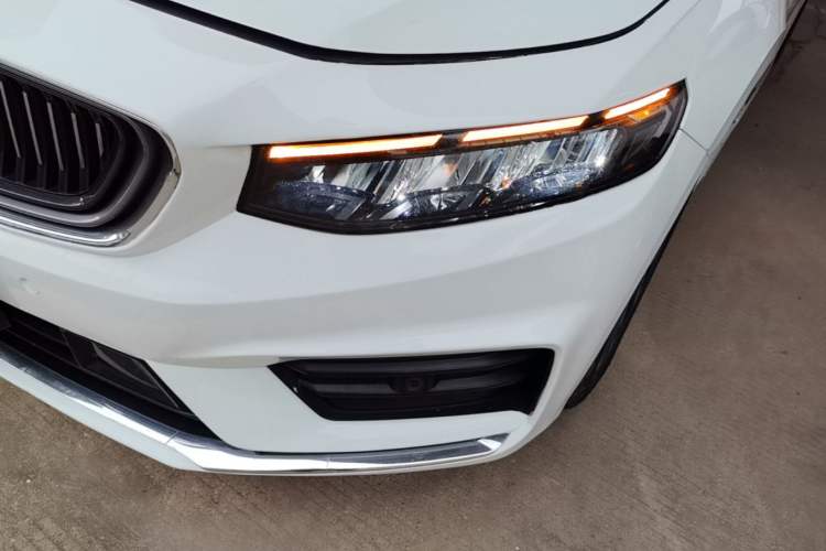 Used Geely Auto Preface 2021 2.0TD Luxury Version Left Front Headlight