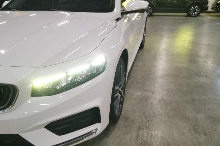 Used Geely Auto Preface 2021 Revised Version 2.0TD Luxury Edition Left Front Headlight