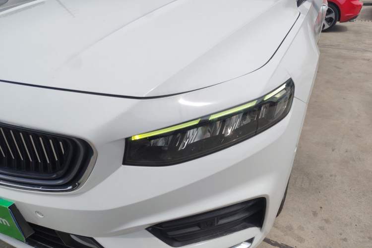 Used Geely Auto Preface 2021 Revised Version 2.0TD Luxury Edition Left Front Headlight