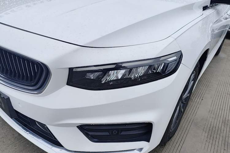 Used Geely Auto Preface 2021 2.0TD Luxury Version Left Front Headlight