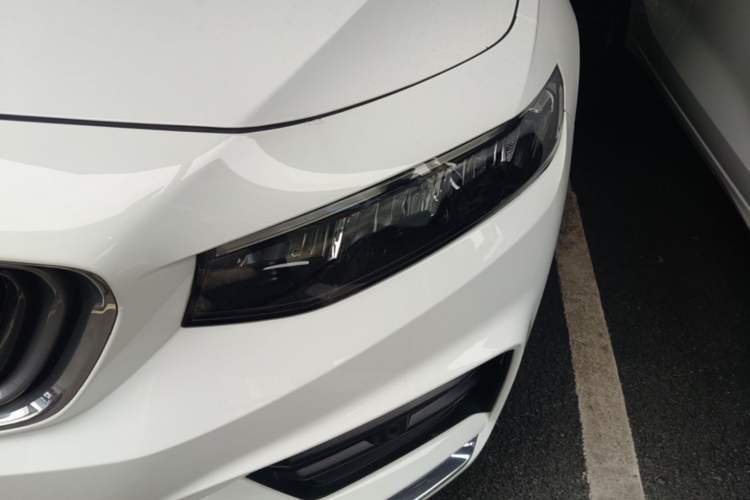 Used Geely Auto Preface 2021 Revised Version 2.0TD Luxury Edition Left Front Headlight