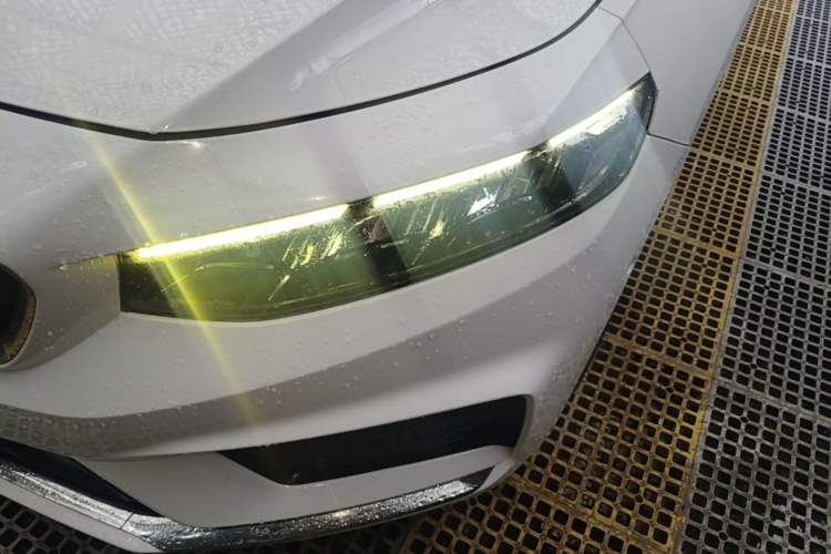 Used Geely Auto Preface 2021 Revised Version 2.0TD Luxury Edition Left Front Headlight