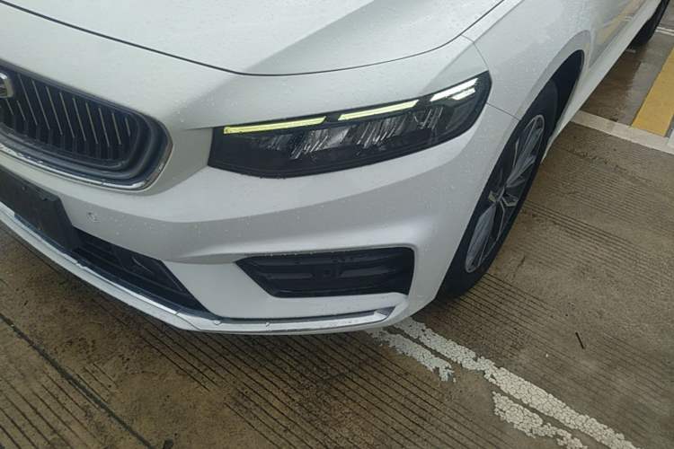 Used Geely Auto Preface 2021 2.0TD Luxury Version Left Front Headlight
