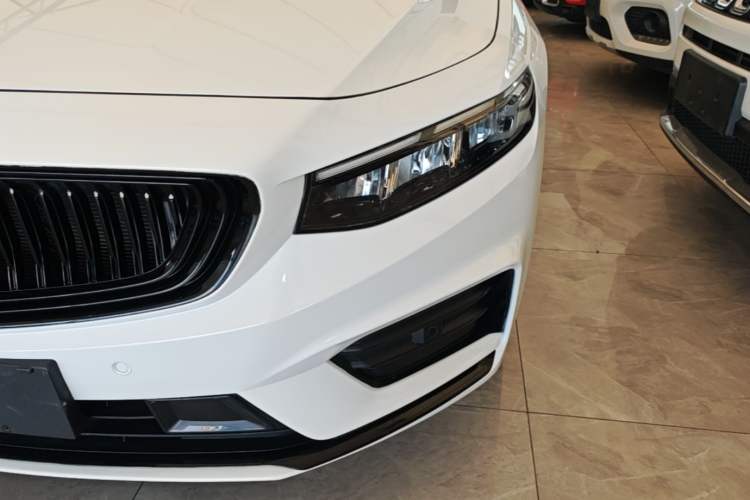 Used Geely Auto Preface 2021 2.0TD Space-Time Edition Hao Yue Left Front Headlight