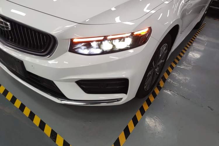 Used Geely Auto Preface 2021 2.0TD Luxury Version Left Front Headlight