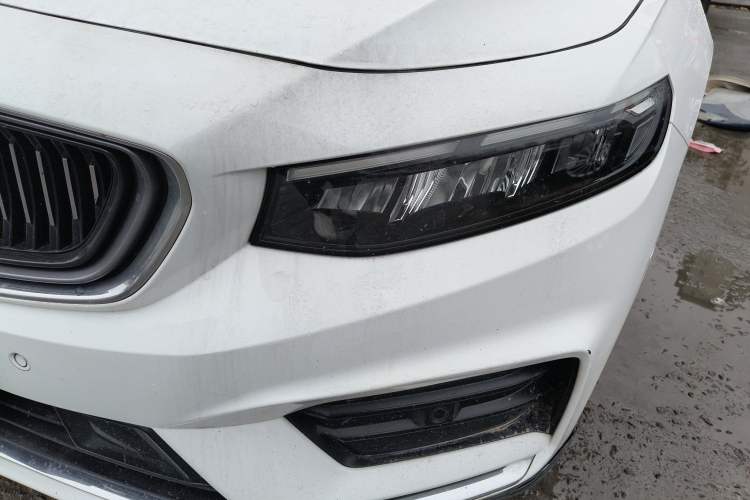 Used Geely Auto Preface 2021 Revised Version 2.0TD Luxury Edition Left Front Headlight
