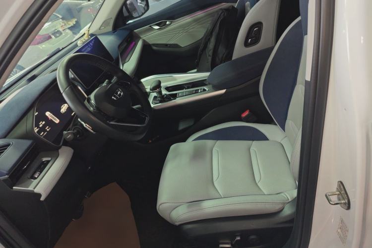 Used Geely Auto Preface 2021 2.0TD Flagship Edition Left Front Seat