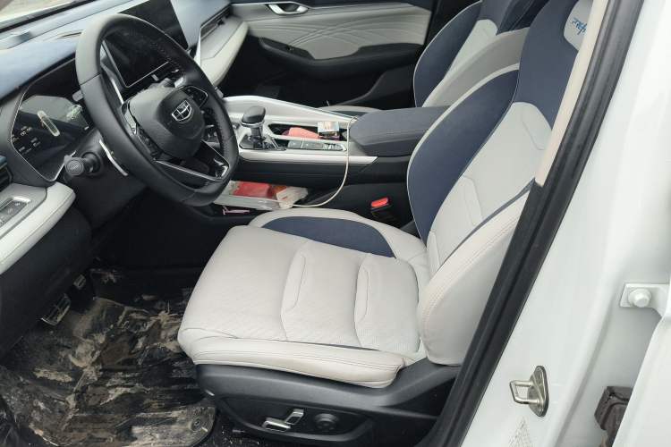 Used Geely Auto Preface 2021 Revised Version 2.0TD Luxury Edition Left Front Seat