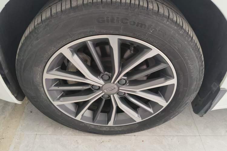 Used Geely Auto Preface 2021 2.0TD Luxury Version Left Front Wheel Hub