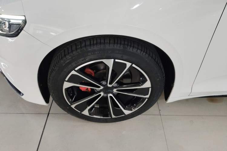 Used Geely Auto Preface 2021 2.0TD Space-Time Edition Hao Yue Left Front Wheel Hub