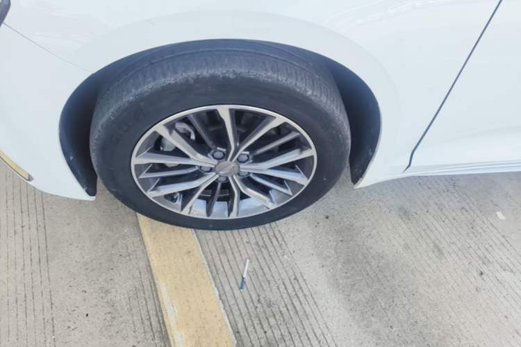 Used Geely Auto Preface 2021 2.0TD Luxury Version Left Front Wheel Hub