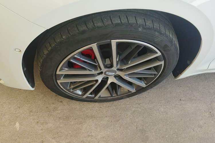 Used Geely Auto Preface 2021 2.0TD Luxury Version Left Front Wheel Hub