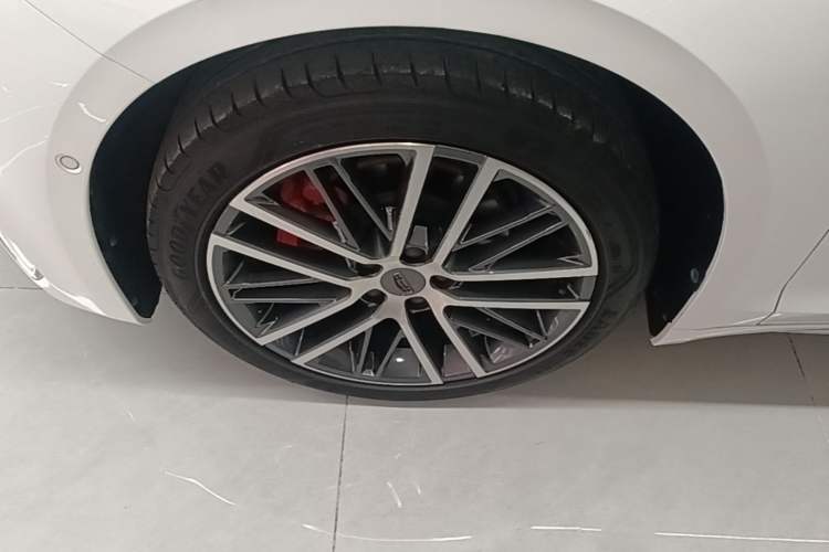 Used Geely Auto Preface 2021 Revised Version 2.0TD Luxury Edition Left Front Wheel Hub