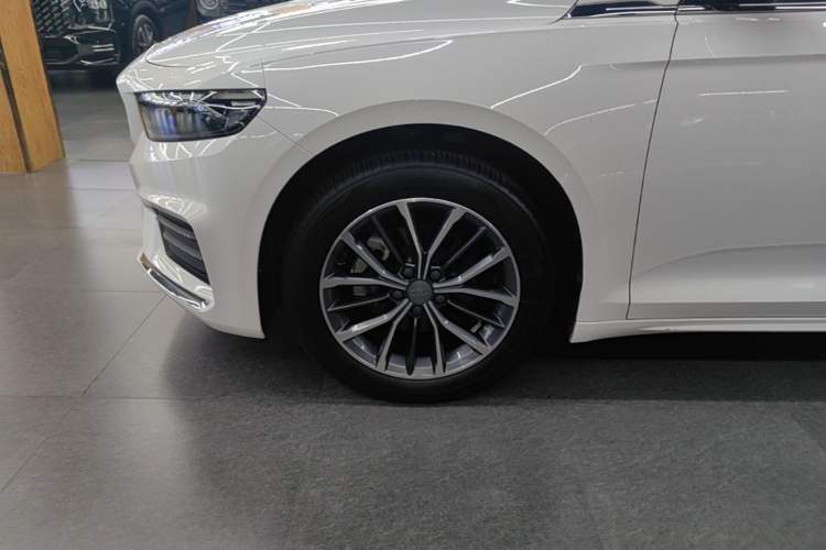 Used Geely Auto Preface 2021 2.0TD Elite Edition Left Front Wheel Hub