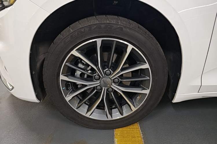 Used Geely Auto Preface 2021 2.0TD Luxury Version Left Front Wheel Hub