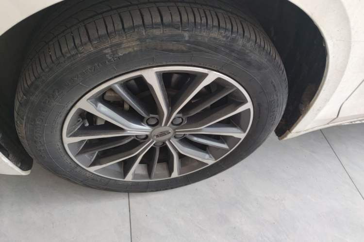 Used Geely Auto Preface 2021 2.0TD Luxury Version Left Front Wheel Hub