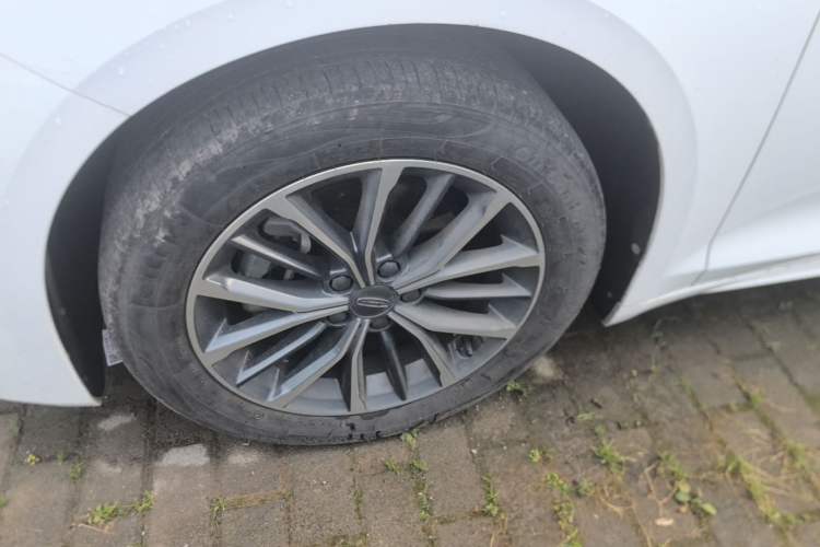 Used Geely Auto Preface 2021 2.0TD Elite Edition Left Front Wheel Hub